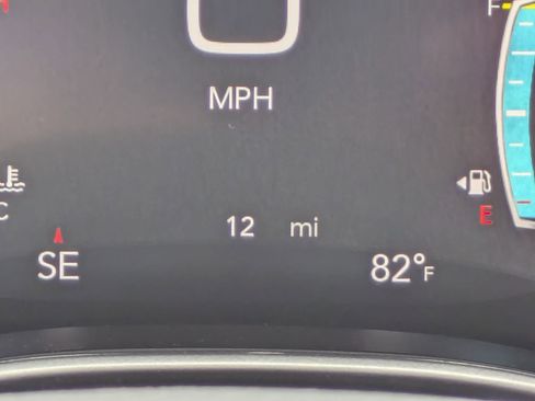 New 2026 Chrysler Pacifica Select FWD image 11