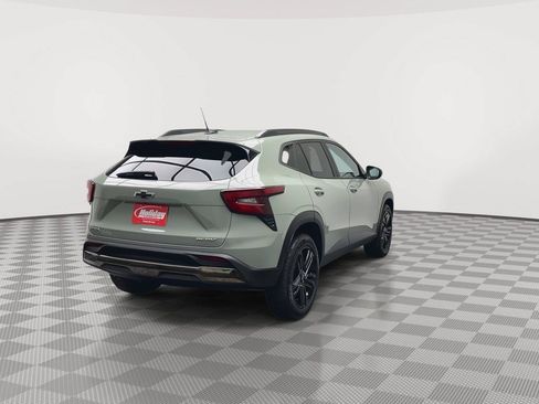 Certified 2024 Chevrolet Trax ACTIV FWD image 35