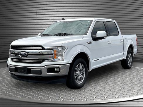 Used 2019 Ford F150 Lariat w/ Trailer Tow Package RWD image 3