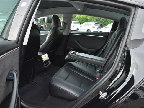 Used 2024 Tesla Model 3 Long Range AWD/4WD image 9