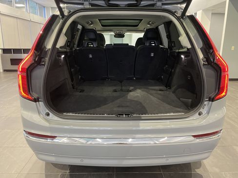 Used 2025 Volvo XC90 B6 Plus image 39