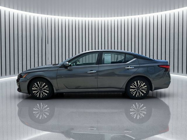 Used 2023 Nissan Altima 2.5 SV FWD image 7