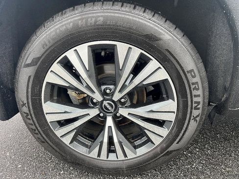 Certified 2023 Nissan Rogue SV w/ SV Premium B Package image 11