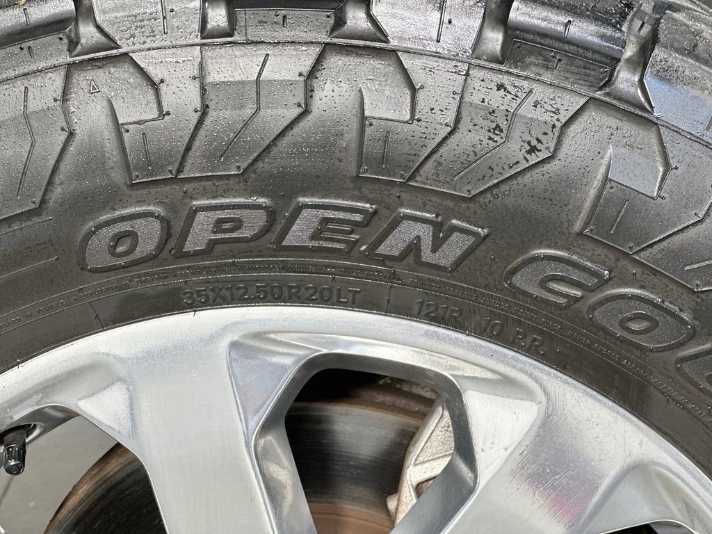 Used 2019 RAM 2500 Laramie AWD/4WD image 33