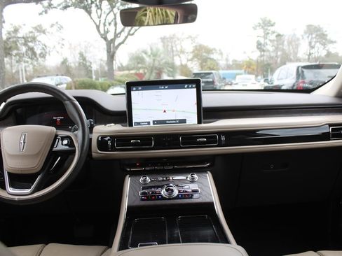 Used 2021 Lincoln Aviator Reserve w/ Equipment Group 201A image 27