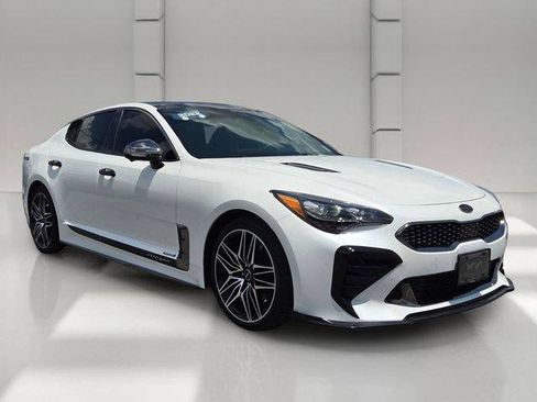 Used 2022 Kia Stinger GT2 w/ Red Interior Color Package RWD image 7
