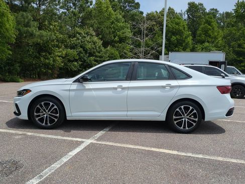 Used 2025 Volkswagen Jetta Sport FWD image 7