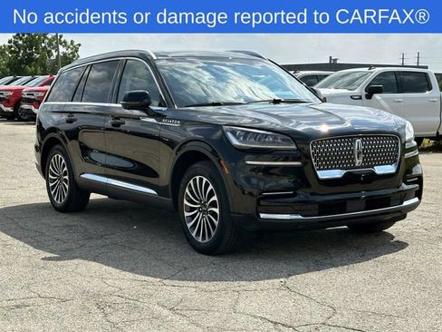 Used 2023 Lincoln Aviator Reserve AWD/4WD image 8