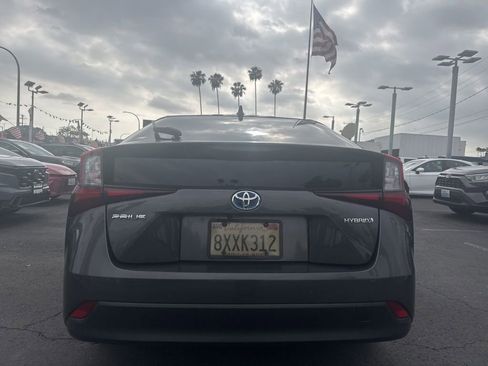 Used 2022 Toyota Prius LE FWD image 8