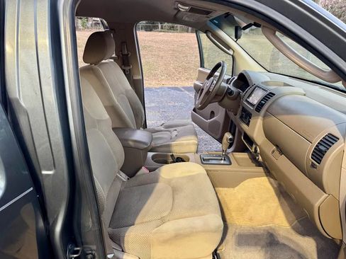 Used 2006 Nissan Frontier SE w/ (P01) Power Pkg image 5