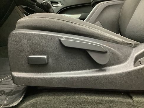 Used 2018 Chevrolet Colorado LT w/ LT Convenience Package image 15