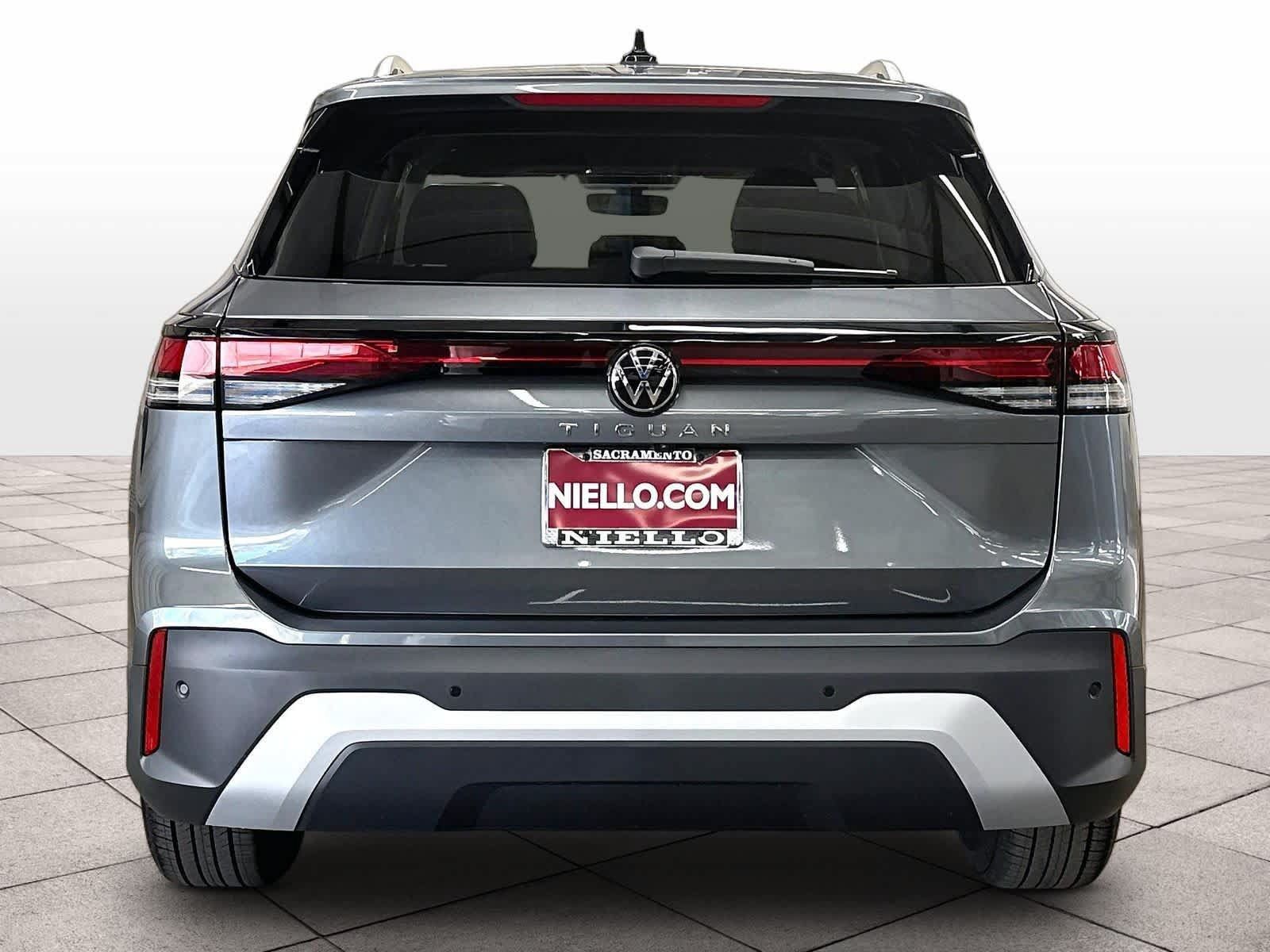 New 2026 Volkswagen Tiguan S FWD image 4