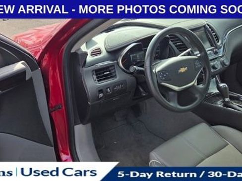 Used 2014 Chevrolet Impala LT w/ Premium Seating Package image 3