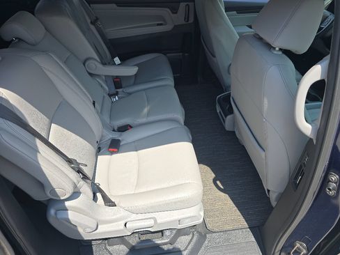 Used 2024 Honda Odyssey EX-L image 16