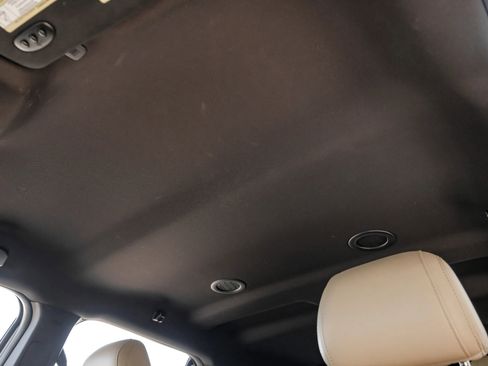 Used 2016 Ford Explorer Limited image 36