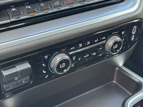 Used 2025 Chevrolet Silverado 1500 High Country image 20