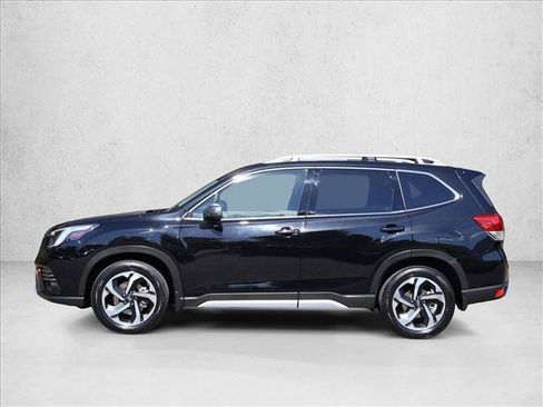 Used 2023 Subaru Forester Touring AWD/4WD image 11