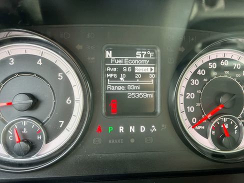 Used 2024 RAM 1500 Classic SLT AWD/4WD image 15