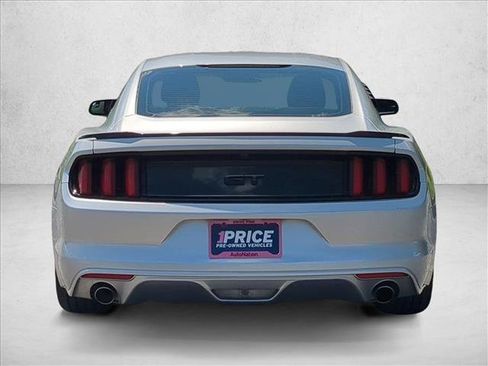 Used 2017 Ford Mustang GT w/ Black Accent Package RWD image 7