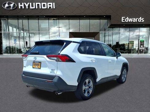 Used 2024 Toyota RAV4 XLE AWD/4WD image 7