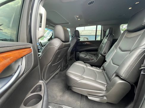 Used 2016 Cadillac Escalade ESV Luxury AWD/4WD image 24