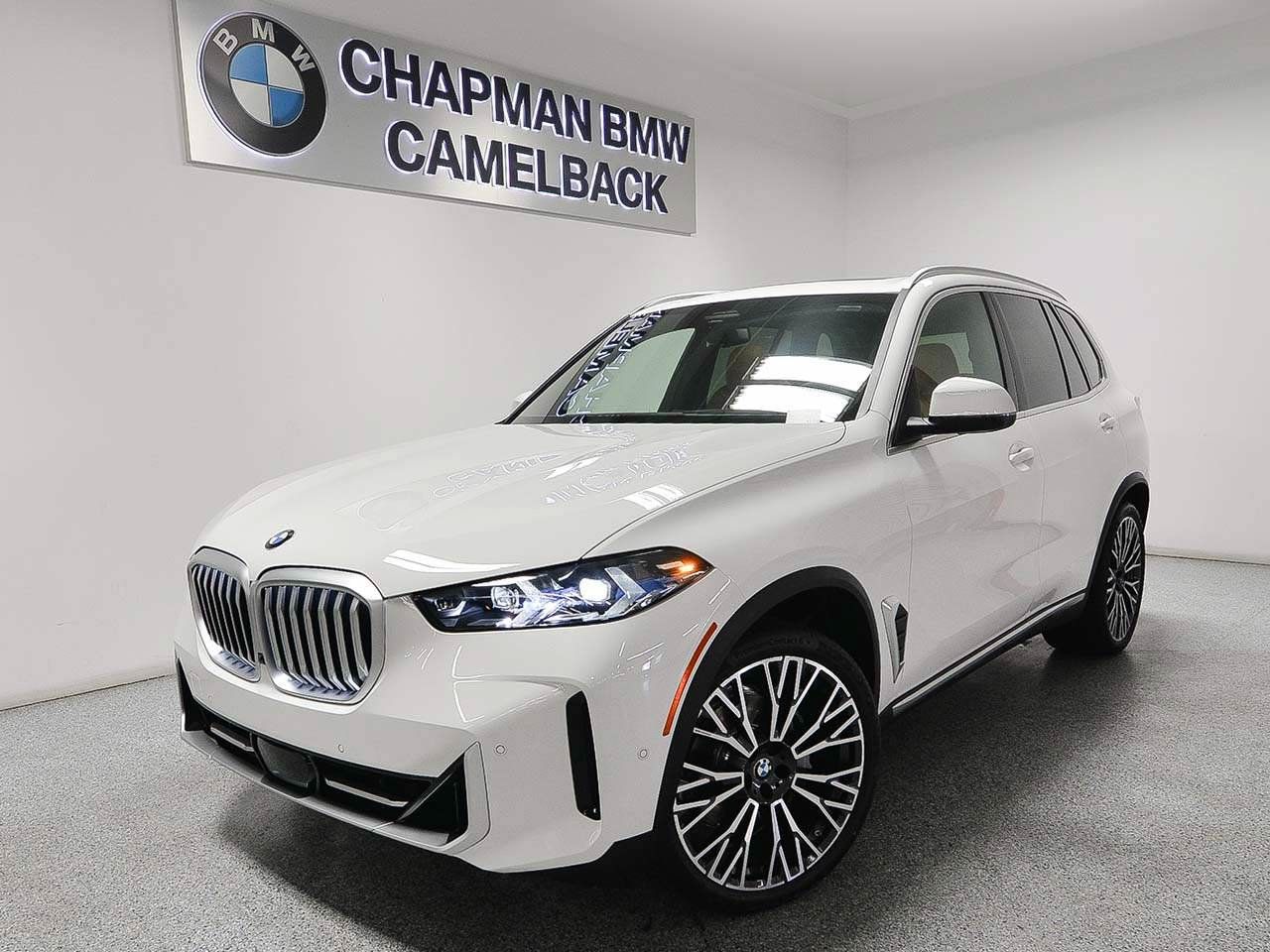 Used 2026 BMW X5 sDrive40i w/ Premium Package RWD image 1