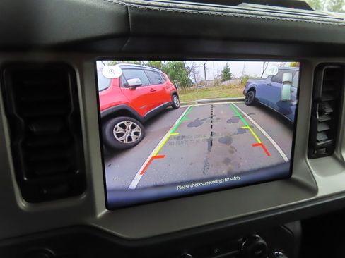 New 2025 Ford Bronco Outer Banks image 13