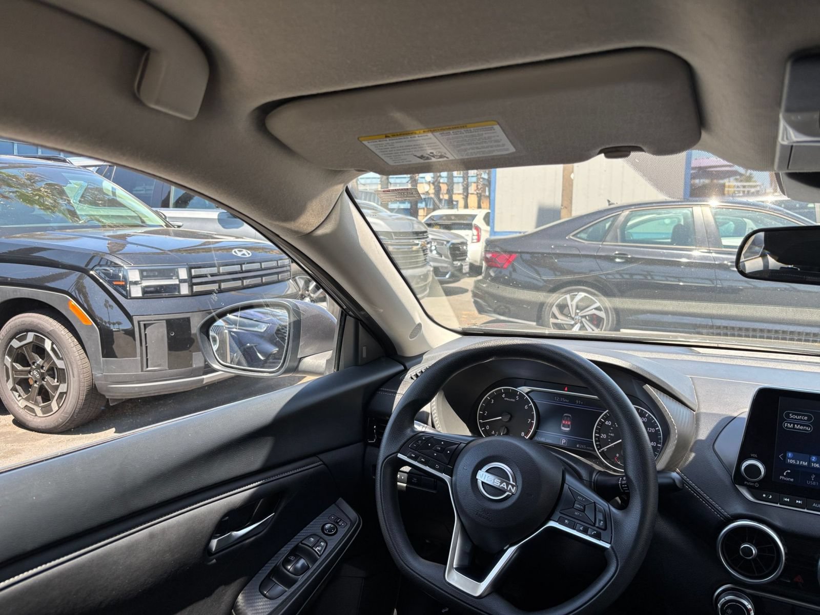 Used 2025 Nissan Sentra SV FWD image 31