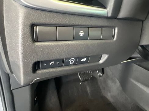 Used 2023 Nissan Rogue SL AWD/4WD image 50