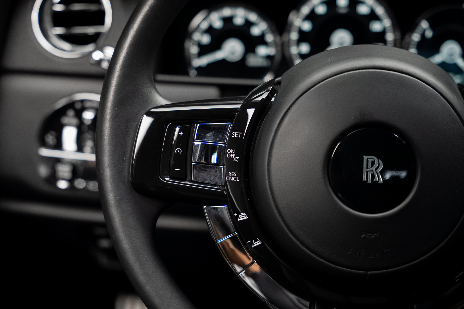 Used 2022 Rolls-Royce Cullinan w/ Technology Package AWD/4WD image 45