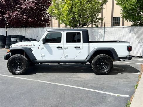 Used 2022 Jeep Gladiator Rubicon AWD/4WD image 4