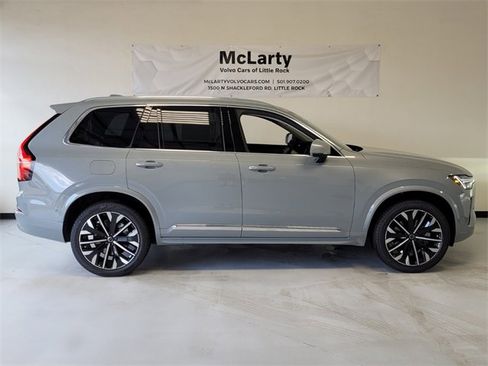 New 2026 Volvo XC90 B6 Ultra w/ Protection Package image 2