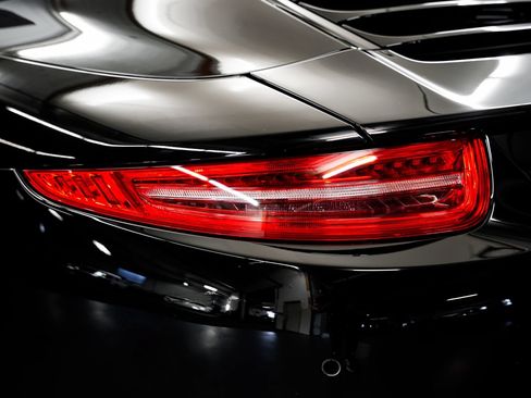 Used 2014 Porsche 911 Carrera S RWD image 30