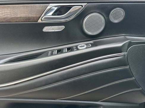 Used 2023 Genesis GV80 3.5T Advanced + w/ Cargo Package image 12