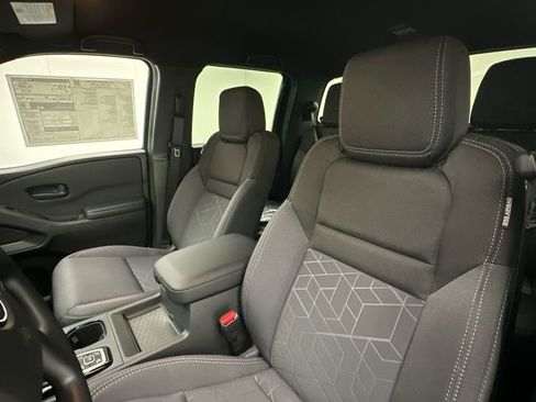 New 2026 Nissan Frontier SV w/ Tow Package AWD/4WD image 9