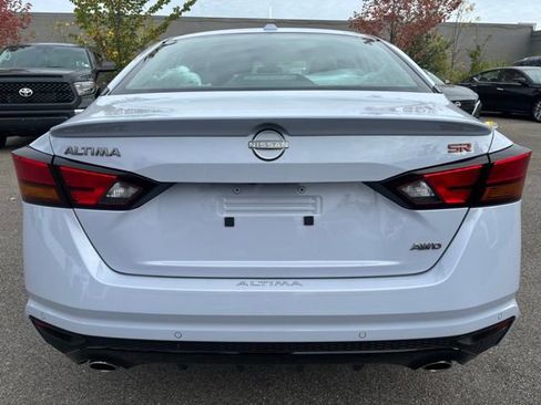 New 2025 Nissan Altima 2.5 SR w/ SR Premium Package image 3