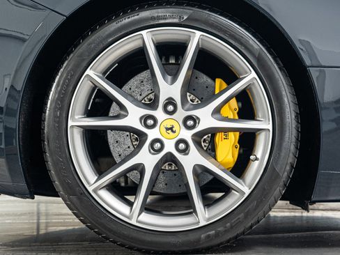 Used 2010 Ferrari California RWD image 48