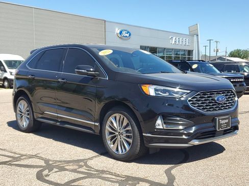 Certified 2022 Ford Edge Titanium w/ Equipment Group 301A AWD/4WD image 3