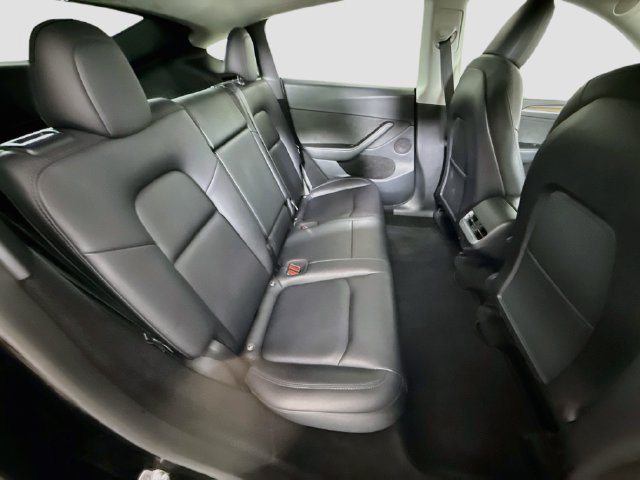 Used 2023 Tesla Model Y Performance AWD/4WD image 25