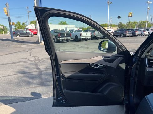 Certified 2023 Volvo XC90 T8 Ultimate w/ Protection Package Premier image 11