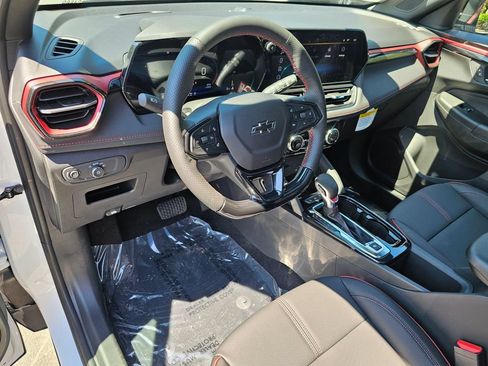 New 2026 Chevrolet TrailBlazer RS w/ Convenience Package AWD/4WD image 19