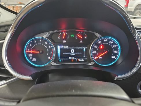 Used 2017 Chevrolet Malibu LT FWD image 29