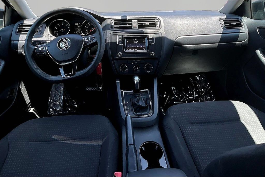 Used 2016 Volkswagen Jetta S FWD image 7