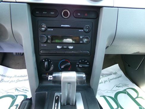 Used 2005 Ford Mustang GT RWD image 6