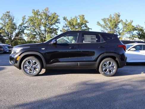 New 2026 Kia Seltos LX image 4