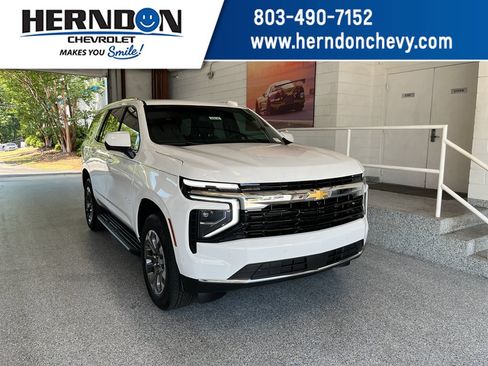 Used 2026 Chevrolet Tahoe LS RWD image 1