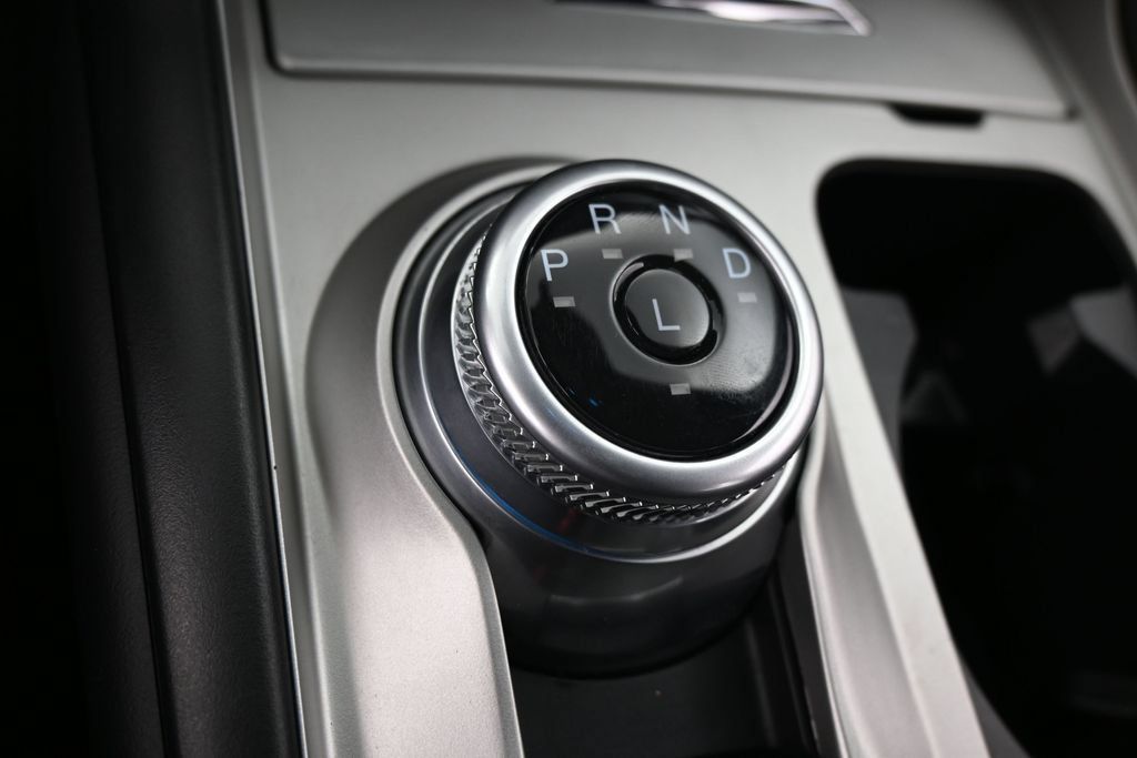 Used 2023 Ford Explorer XLT RWD image 20