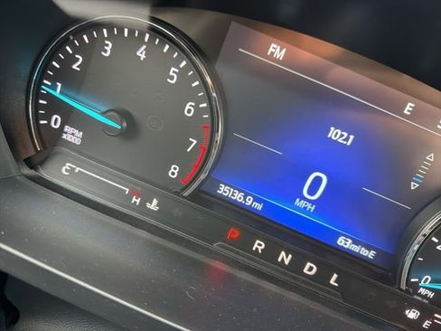 Used 2022 Ford Explorer XLT w/ Equipment Group 202A image 12