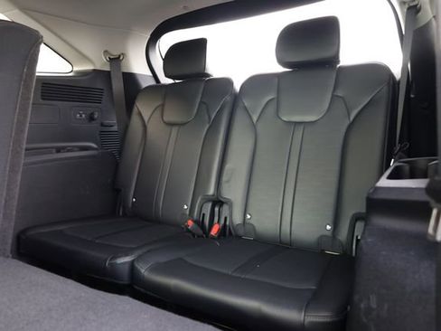 Certified 2024 Kia Sorento S image 26