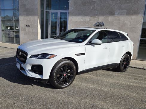 Used 2023 Jaguar F-PACE S image 2